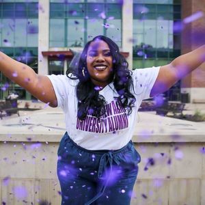 Meet your Posher, Latesha